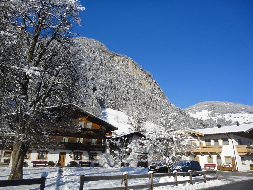 Landhaus Gredler Mayrhofen Eksteriør billede