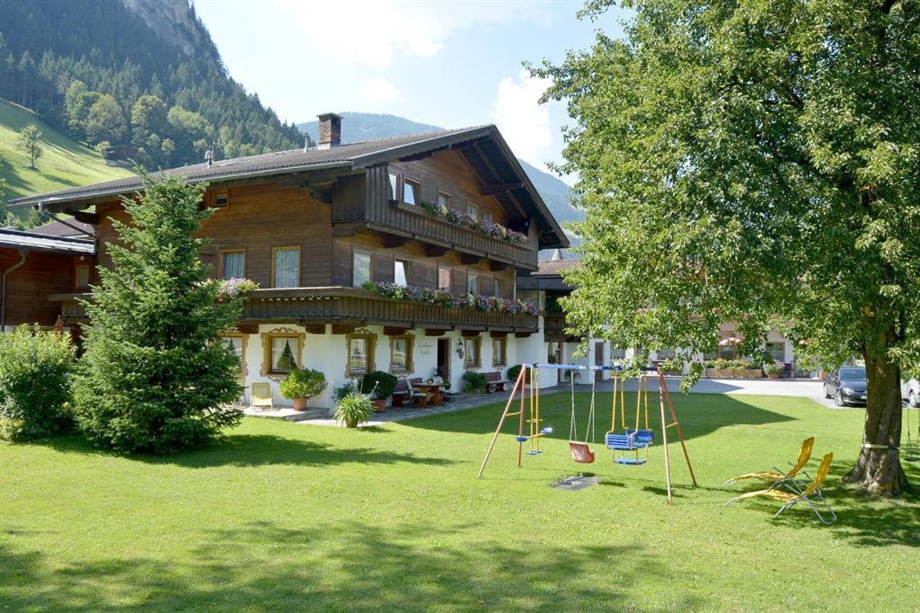 Landhaus Gredler Mayrhofen Eksteriør billede