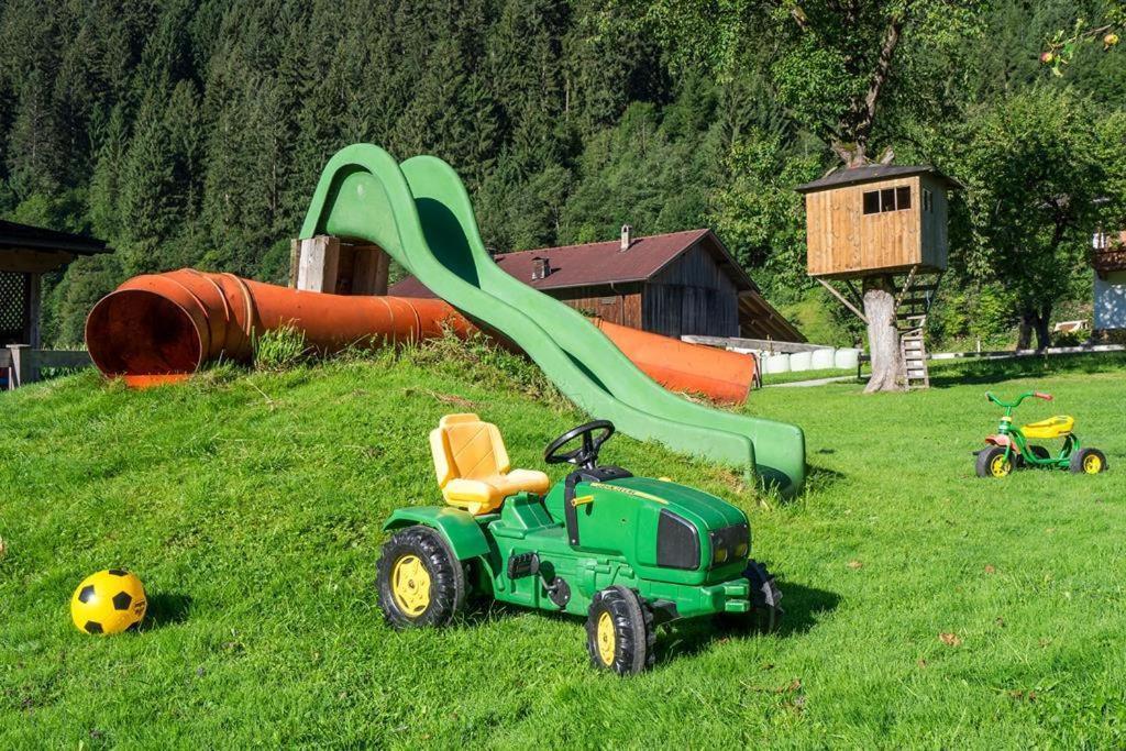 Landhaus Gredler Mayrhofen Eksteriør billede