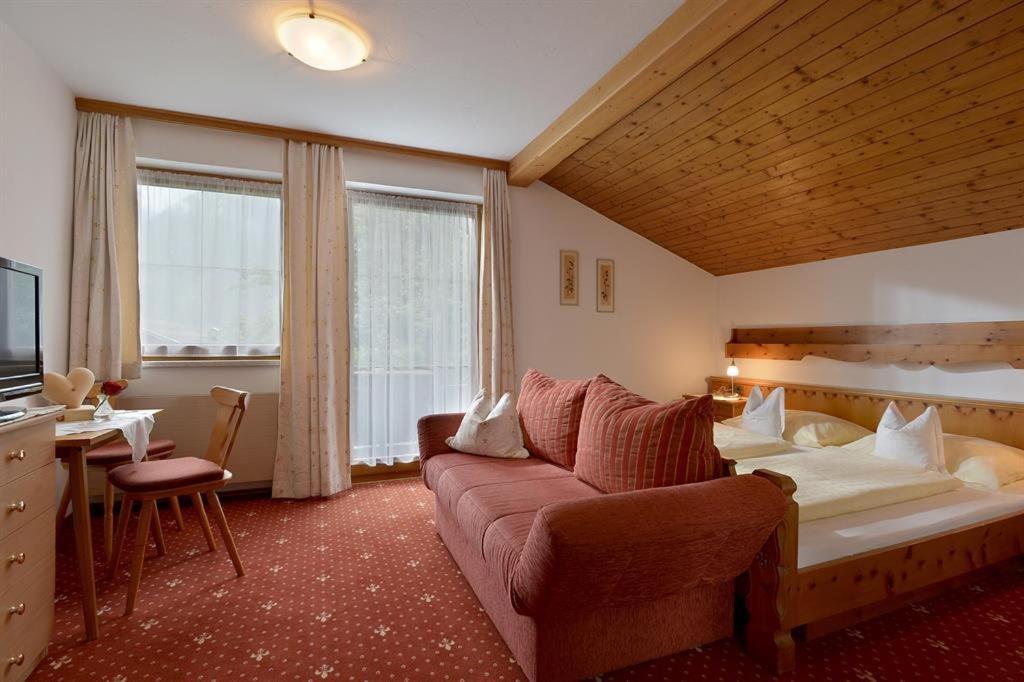 Landhaus Gredler Mayrhofen Eksteriør billede