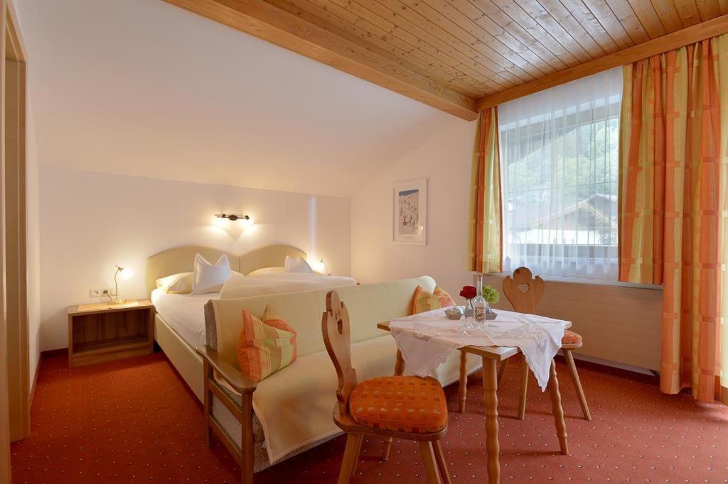 Landhaus Gredler Mayrhofen Eksteriør billede